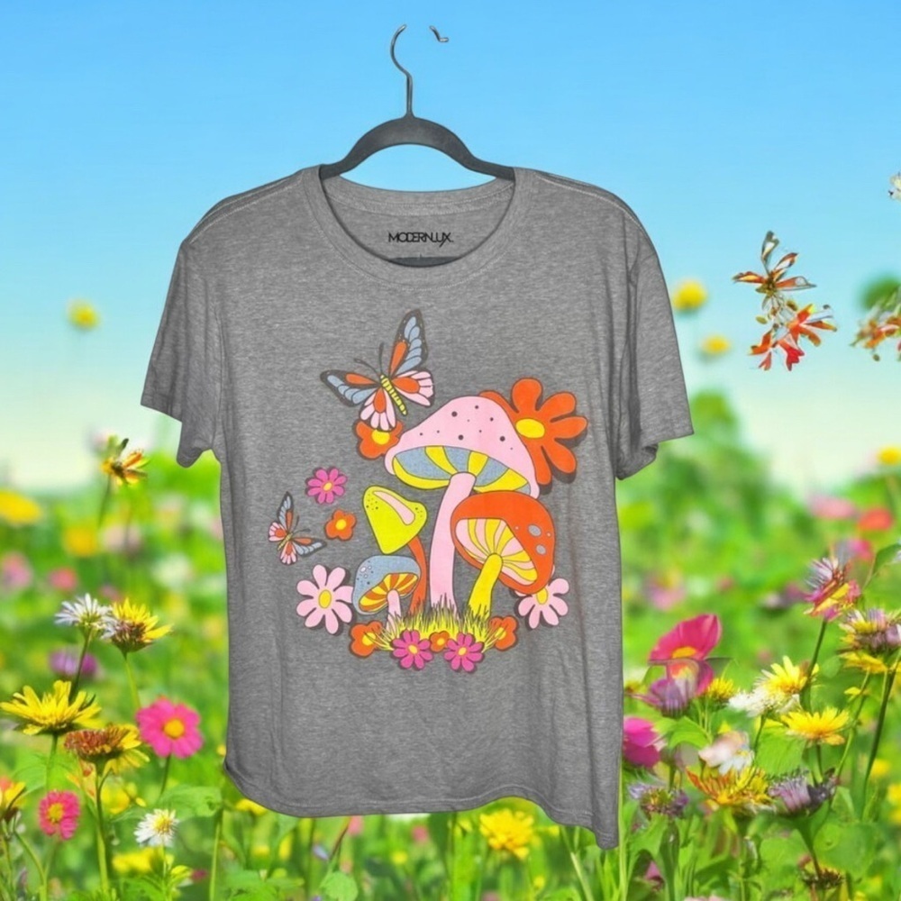 ☀️NWOT Modernlux Womens Retro Nature Vibes Top Flowers Mushrooms Print Gray L